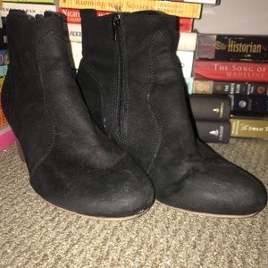 Black bootie